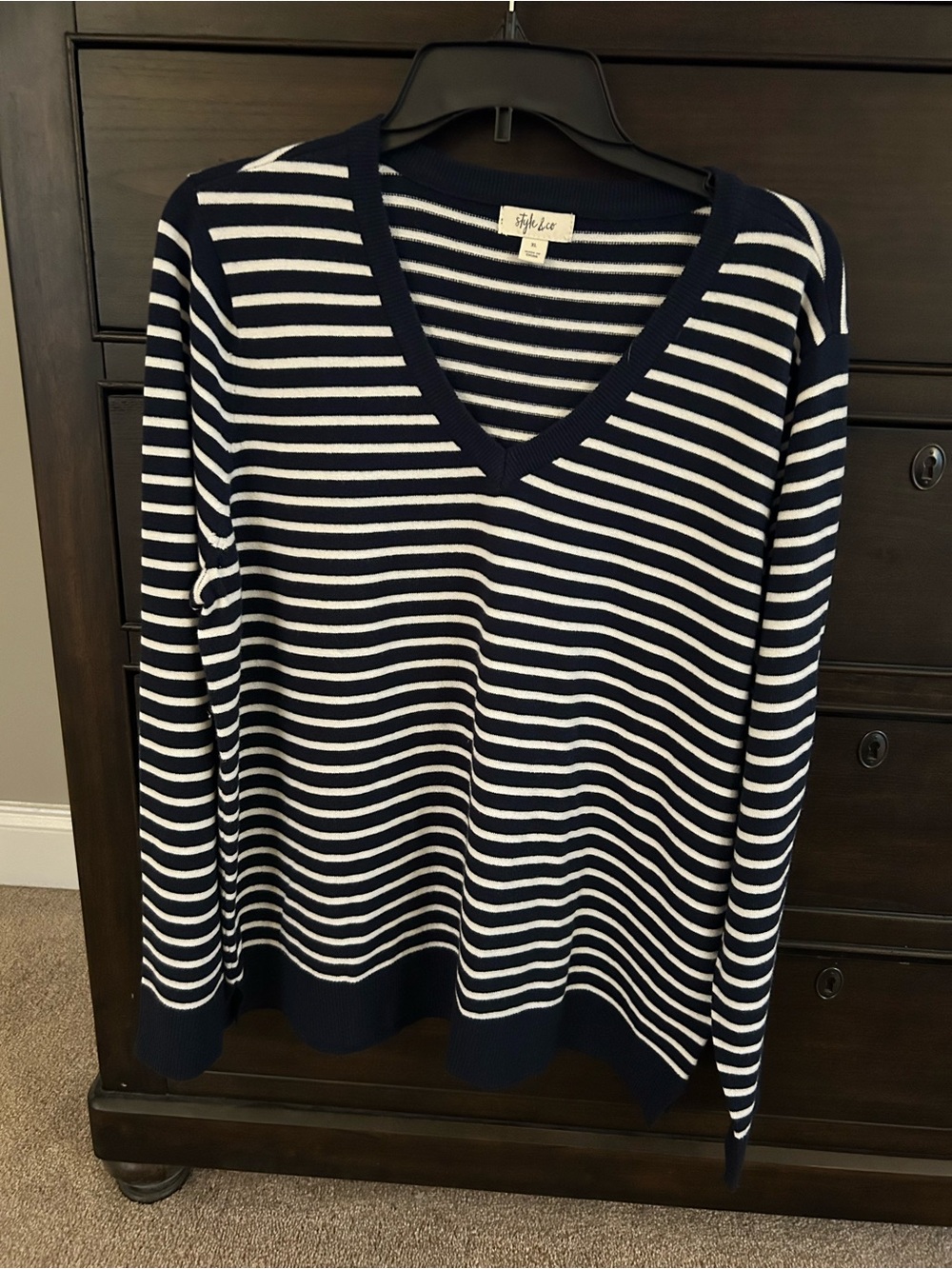 NWOT Style & Co. Navy and White Striped V-Neck Sweater XL